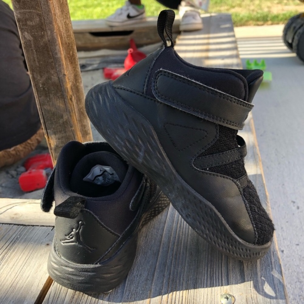 Black Jordan sneakers Kids Size 5 New without Tags